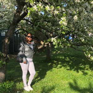 Meet your Posher, Yolanda